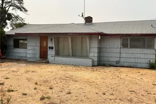 239 NE H St, Ephrata, WA 98823 - Photo 1