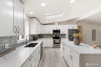 12407 207th Avenue E, Bonney Lake, WA 98391 - Photo 5