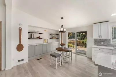 12407 207th Avenue E, Bonney Lake, WA 98391 - Photo 11