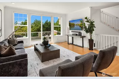 701 9th Avenue S #707, Kirkland, WA 98033 - Photo 3