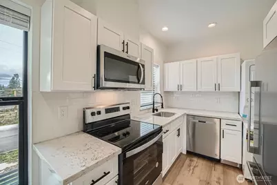 31628 W Commercial Street #202, Carnation, WA 98014 - Photo 7