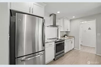 7333 46th Avenue NE, Seattle, WA 98115 - Photo 5