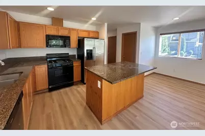 4002 82nd Avenue NE, Marysville, WA 98270 - Photo 7