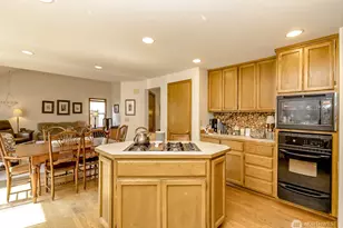 12523 NE 164th St, Woodinville, WA 98072 - Photo 13