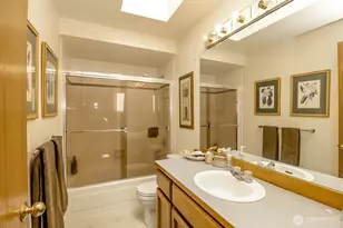 12523 NE 164th St, Woodinville, WA 98072 - Photo 31