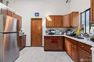 16068 Greenwood Ave N, Shoreline, WA 98133 - Photo 29