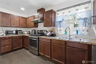 16068 Greenwood Ave N, Shoreline, WA 98133 - Photo 7