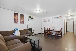 16068 Greenwood Ave N, Shoreline, WA 98133 - Photo 3