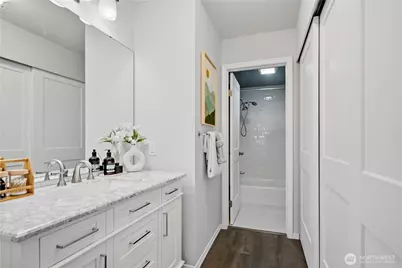 769 Hayes Street #201, Seattle, WA 98109 - Photo 15