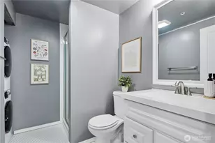 769 Hayes St, Seattle, WA 98109 - Photo 17