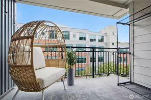 769 Hayes St, Seattle, WA 98109 - Photo 11