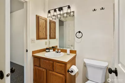 209 E 18th Avenue #D19, Ellensburg, WA 98926 - Photo 15