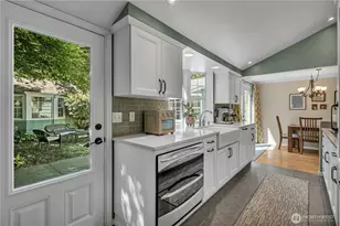 13041 25th Ave NE, Seattle, WA 98125 - Photo 17