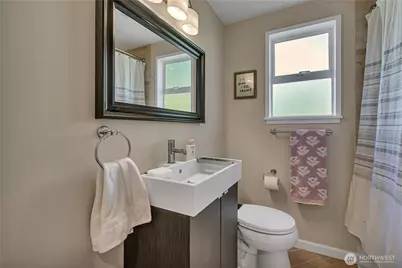 13041 25th Avenue NE, Seattle, WA 98125 - Photo 23