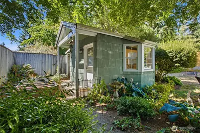 13041 25th Avenue NE, Seattle, WA 98125 - Photo 31