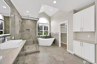 5507 Waller Road E, Tacoma, WA 98443 - Photo 27