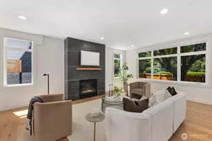 10240 40th Ave SW, Seattle, WA 98146 - Photo 3