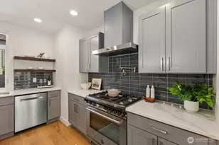 10240 40th Ave SW, Seattle, WA 98146 - Photo 13