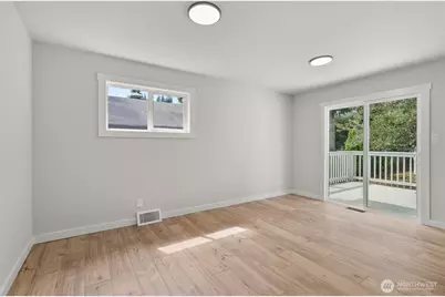 1215 Hall Street SE, Lacey, WA 98503 - Photo 9