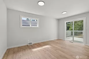 1215 Hall St SE, Lacey, WA 98503 - Photo 9