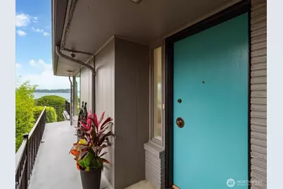 1302 Lakeside Avenue S, Seattle, WA 98144 - Photo 3