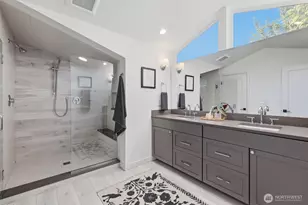 2415 NE 77th St, Seattle, WA 98115 - Photo 13
