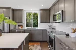 2415 NE 77th St, Seattle, WA 98115 - Photo 7