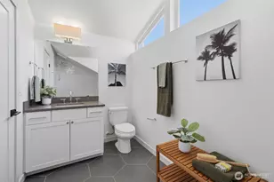 2415 NE 77th St, Seattle, WA 98115 - Photo 17