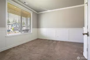 1407 Baker Heights Loop, Bremerton, WA 98312 - Photo 3