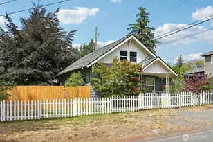 811 S 88th St, Tacoma, WA 98444 - Photo 3