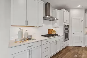 6011 Thornhill Ave SW, Port Orchard, WA 98367 - Photo 9