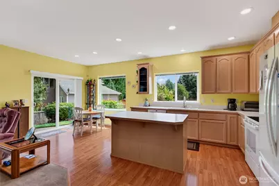 12319 203rd Avenue Ct E, Bonney Lake, WA 98391 - Photo 13