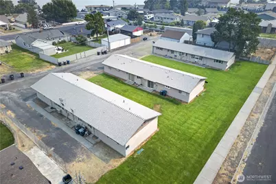 1133 1135 Cascade Avenue, Moses Lake, WA 98837 - Photo 1