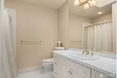 8833 NE 36th Street, Yarrow Point, WA 98004 - Photo 25