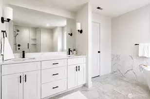 9937 Barnes Ln S, Tacoma, WA 98444 - Photo 21