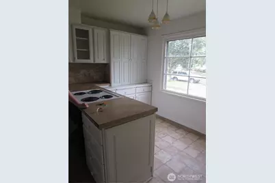 1111 9th Avenue, Longview, WA 98632 - Photo 3