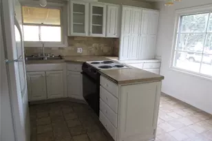 1111 9th Ave, Longview, WA 98632 - Photo 5