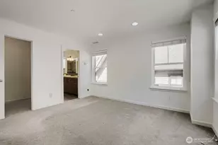 303 Bellevue Way SE, Bellevue, WA 98004 - Photo 17