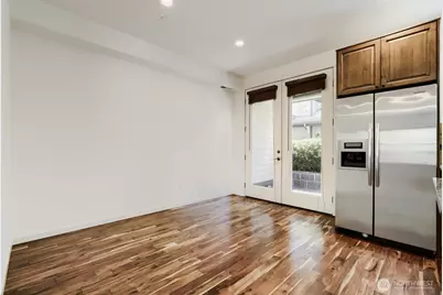 303 Bellevue Way SE, Bellevue, WA 98004 - Photo 13