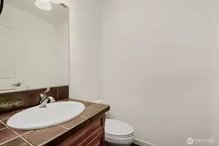 303 Bellevue Way SE, Bellevue, WA 98004 - Photo 15