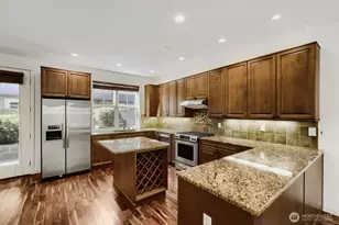 303 Bellevue Way SE, Bellevue, WA 98004 - Photo 9