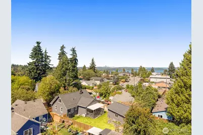 11214 Cornell Avenue S, Seattle, WA 98178 - Photo 31