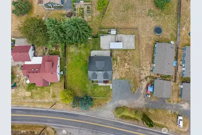 1215 NW Kerron Avenue, Winlock, WA 98596 - Photo 3