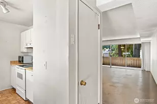 4801 180th St SW, Lynnwood, WA 98037 - Photo 7