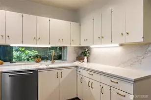 508 Randolph Ave, Seattle, WA 98122 - Photo 11