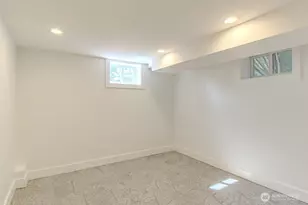 2540 11th Ave W, Seattle, WA 98119 - Photo 23