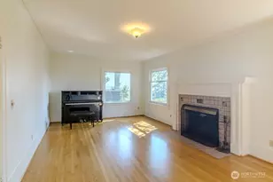 2540 11th Ave W, Seattle, WA 98119 - Photo 5