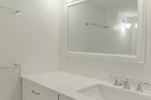 2540 11th Ave W, Seattle, WA 98119 - Photo 31
