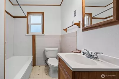4153 39th Avenue SW, Seattle, WA 98116 - Photo 11