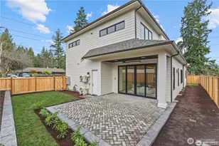 10789 SE 10th St, Bellevue, WA 98004 - Photo 23